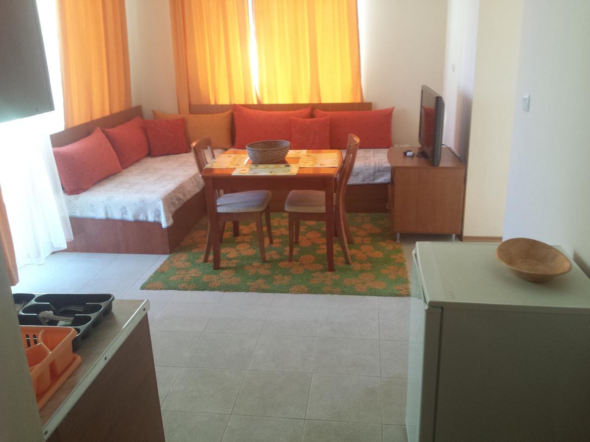 Apartments In Villa Rouge Sozopol Exterior photo